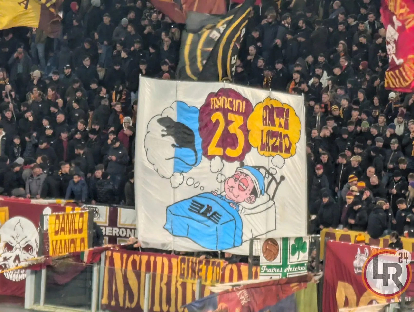 derby mancini striscione