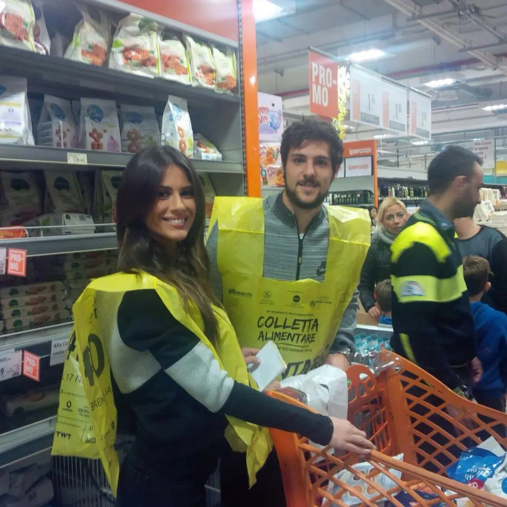 destro caramis colletta alimentare