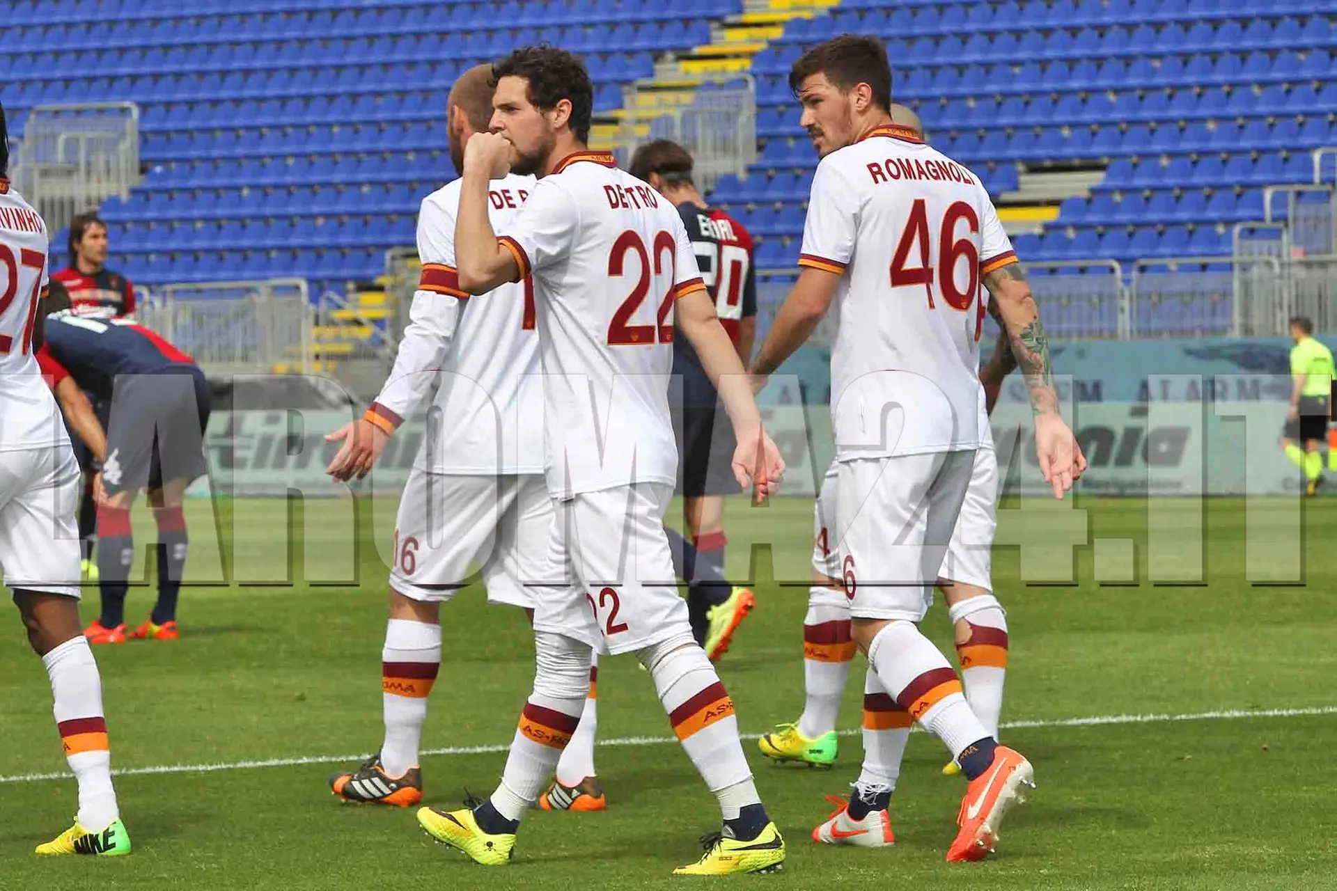 destro dopo gol cagliari