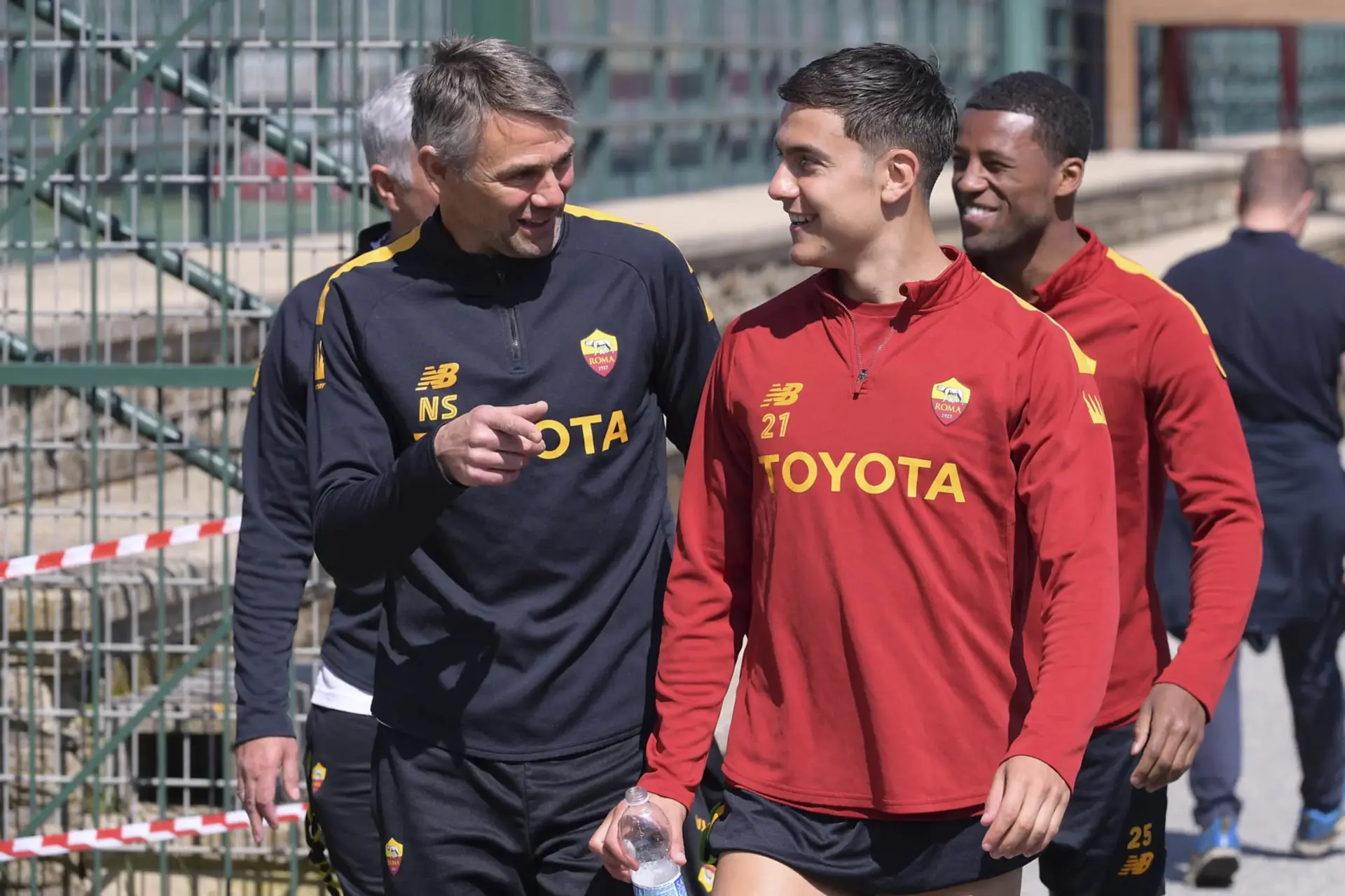 dybala e nuno santos trigoria