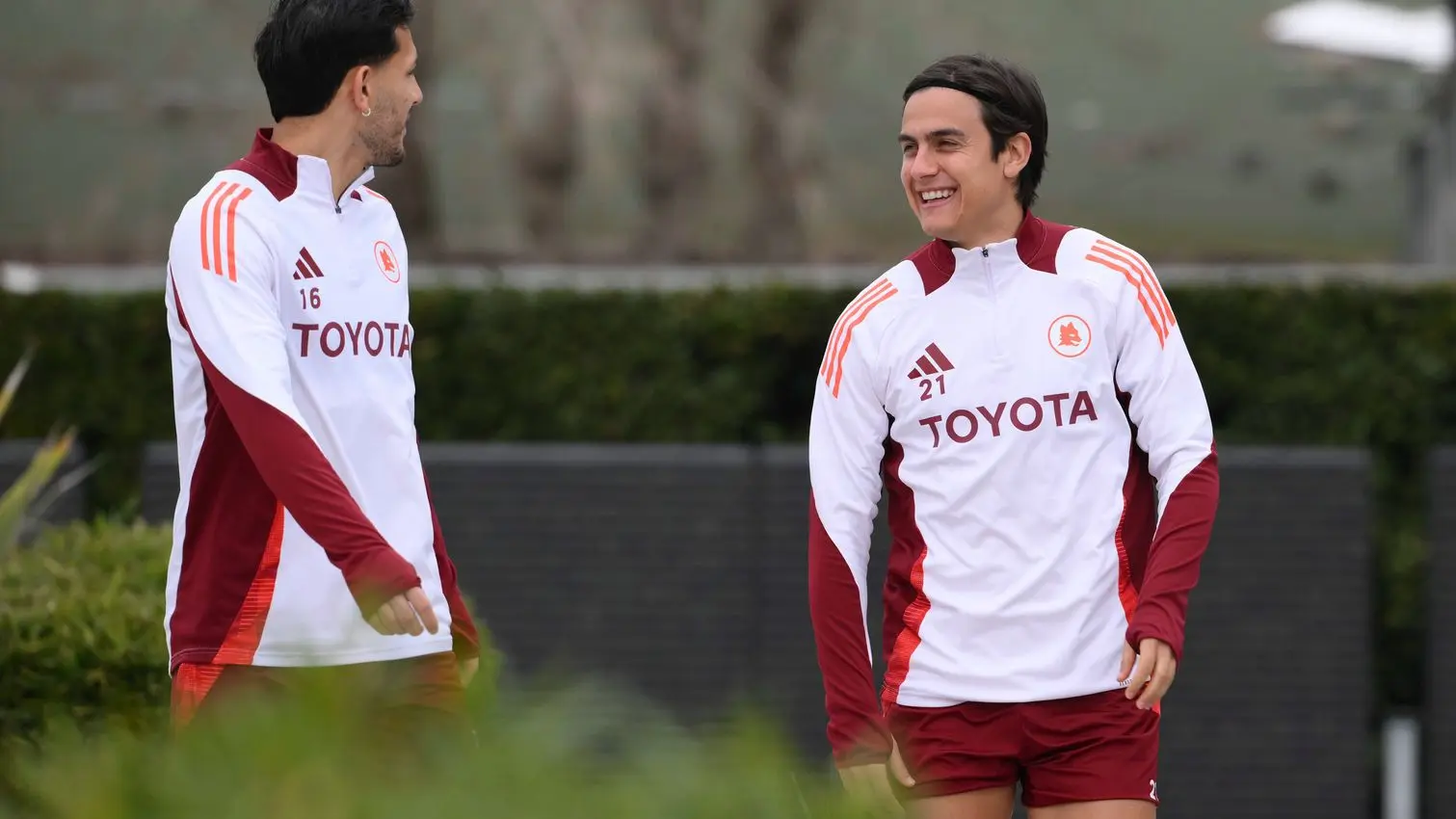 dybala e paredes trigoria