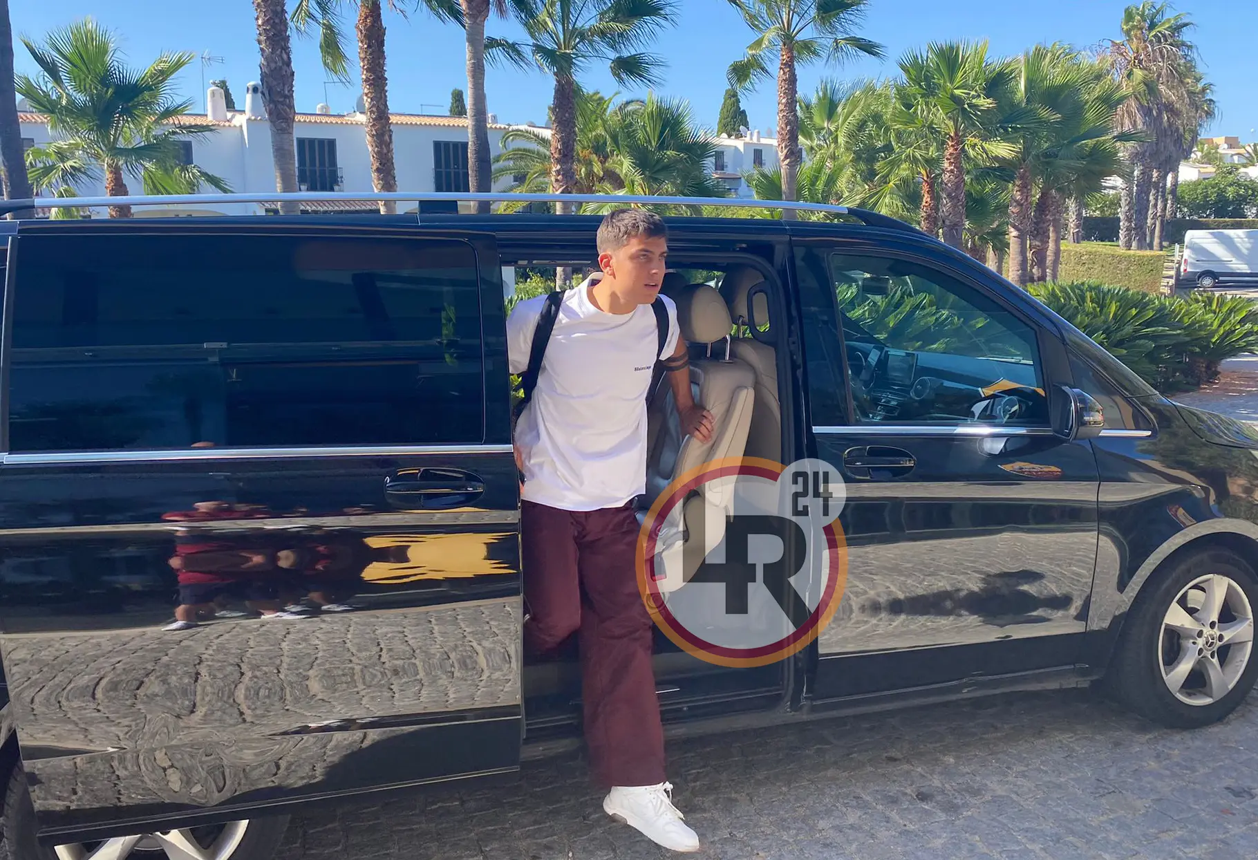 dybala ritiro albufeira arrivo