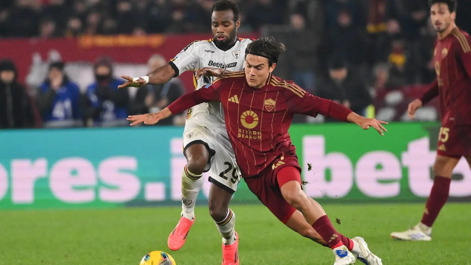 dybala roma lecce 1