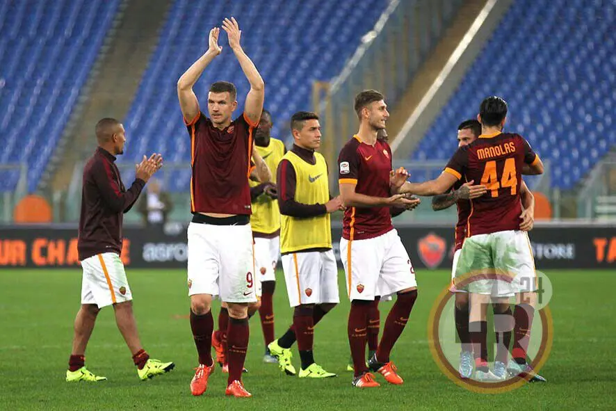 dzeko applaude roma lazio 081115