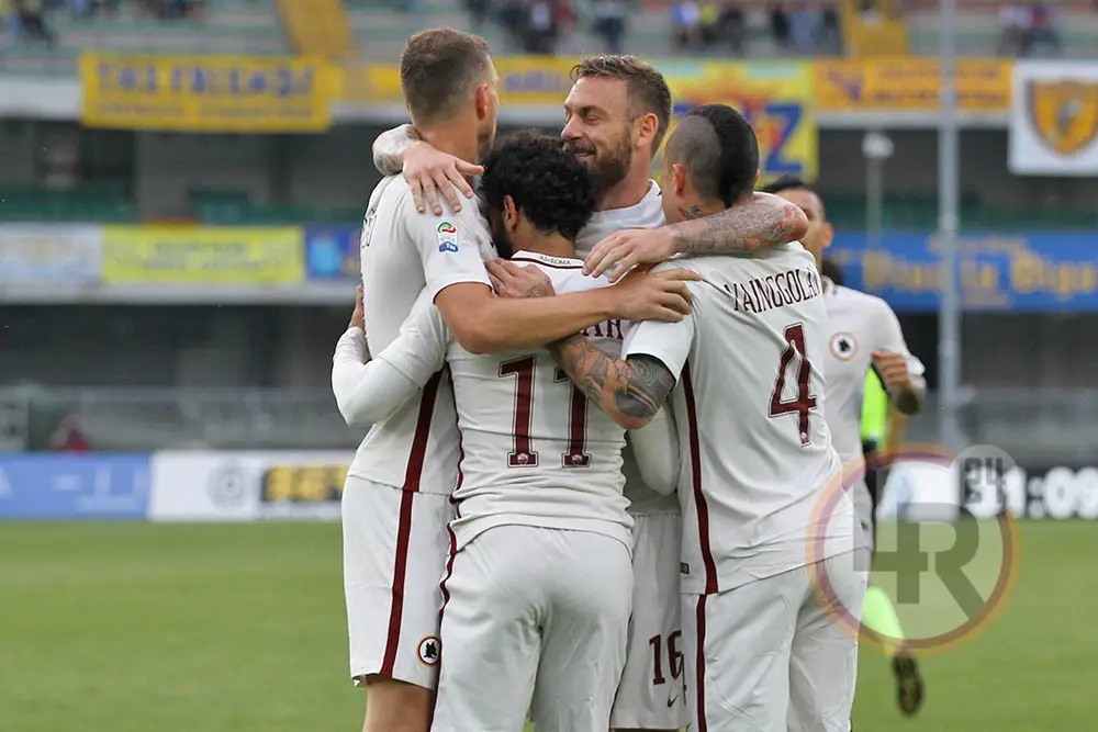 dzeko de rossi abbraccio chievo roma