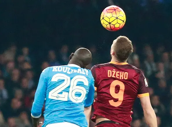 dzeko koulibaly spalle napoli roma