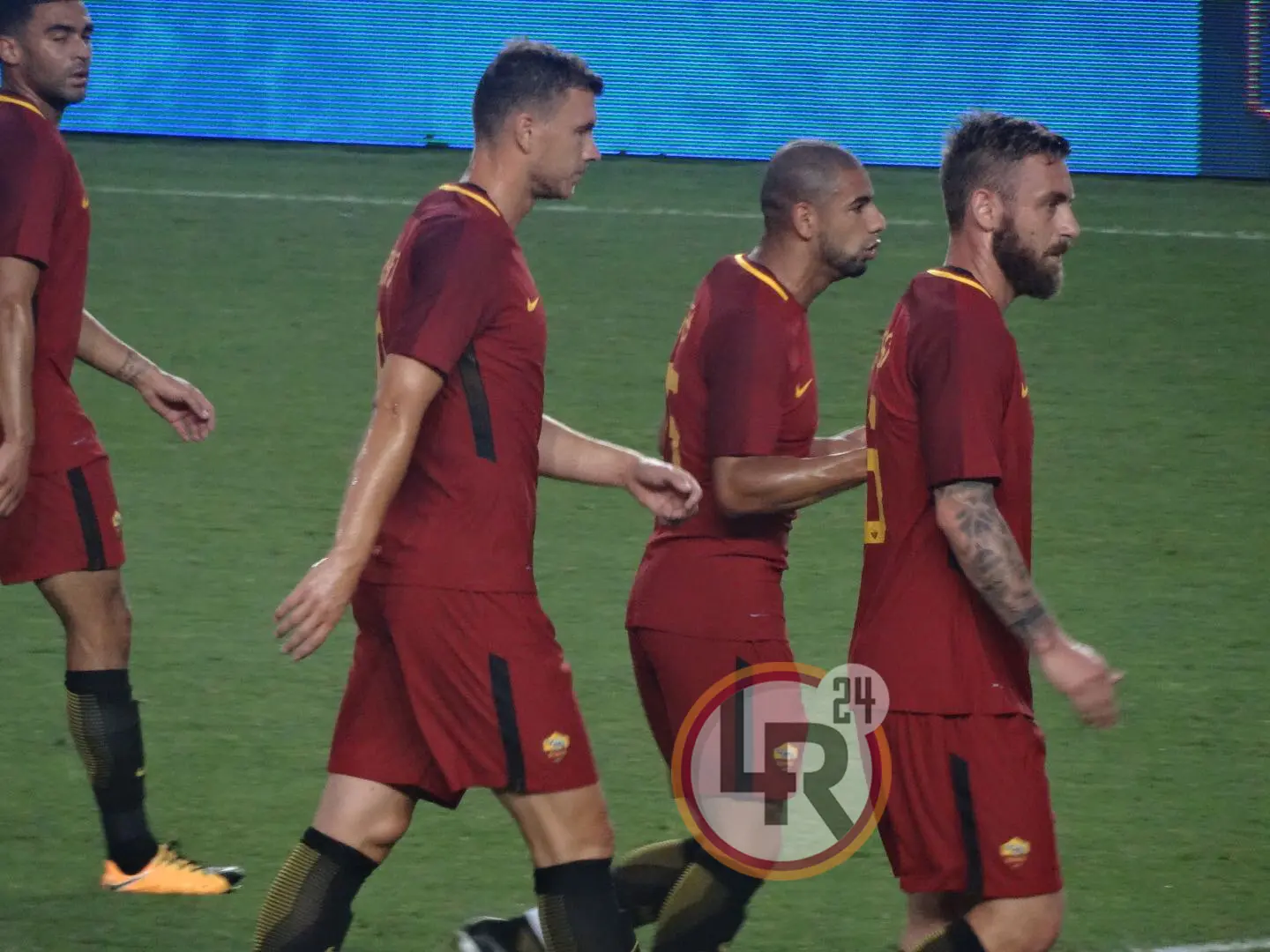 dzeko peres de rossi roma tottenham