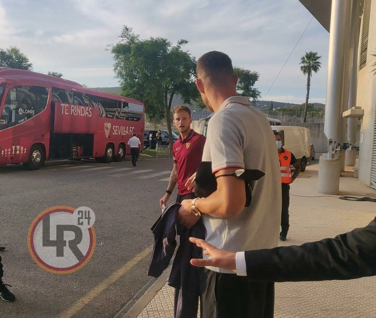 dzeko rakitic roma siviglia