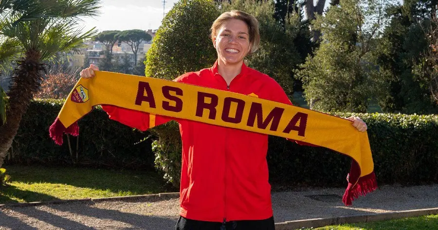 elena linari as roma