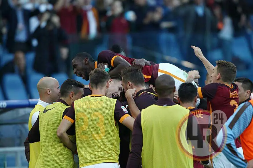 esultanza gruppo abbracciato ruediger rudiger roma lazio 081115