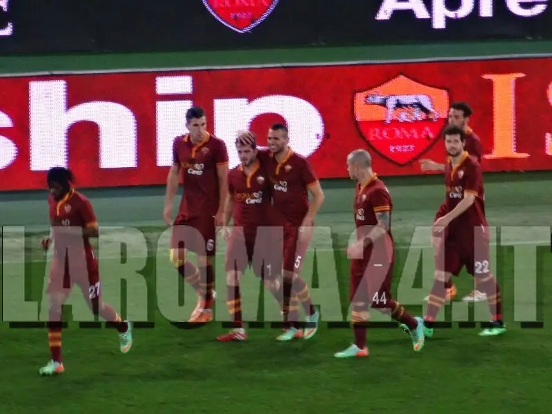 esultanza gruppo gol pjanic roma samp 16 2 14