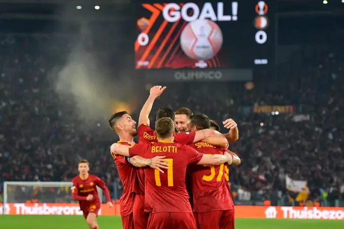 esultanza roma feyenoord