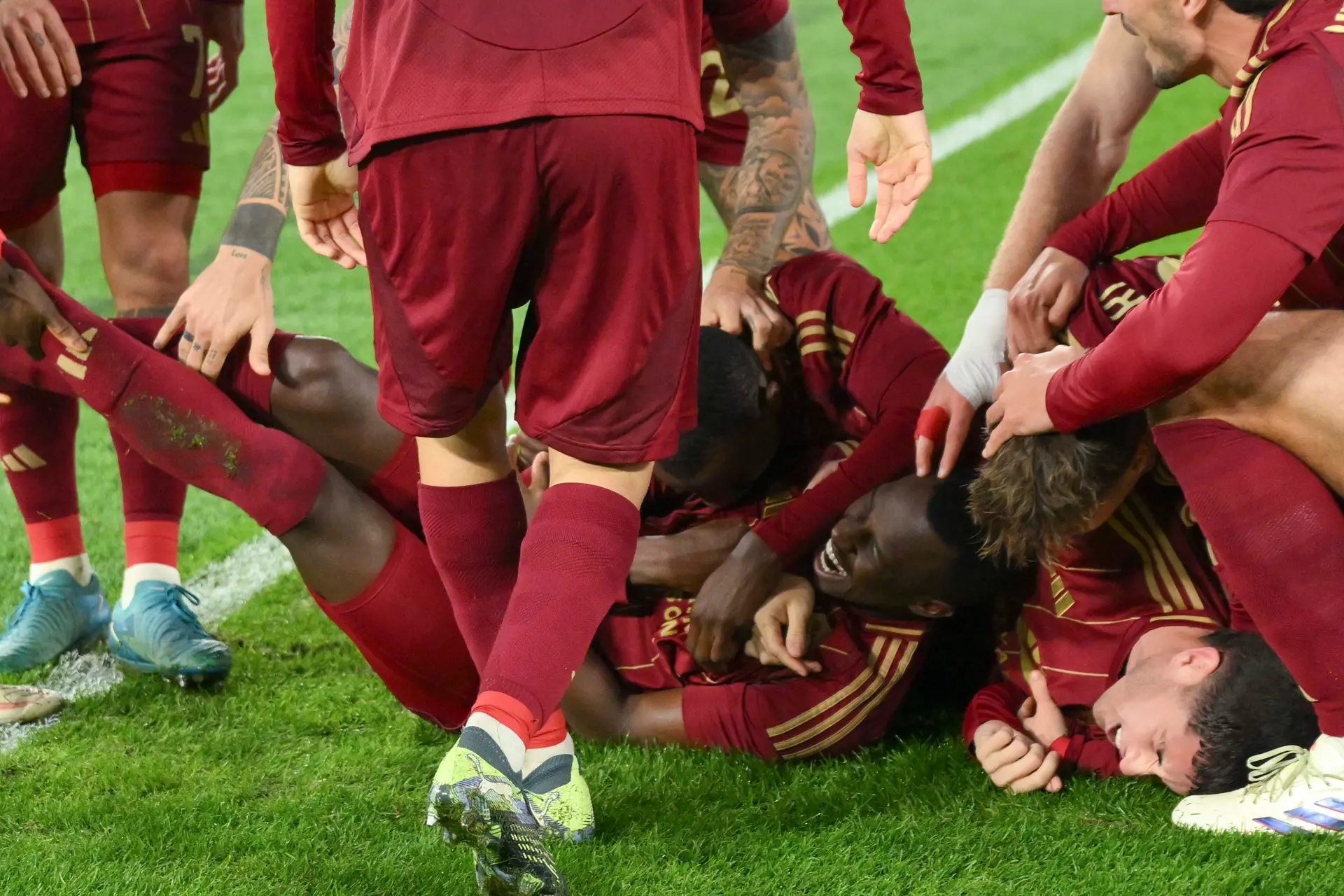 esultanza roma gol saud