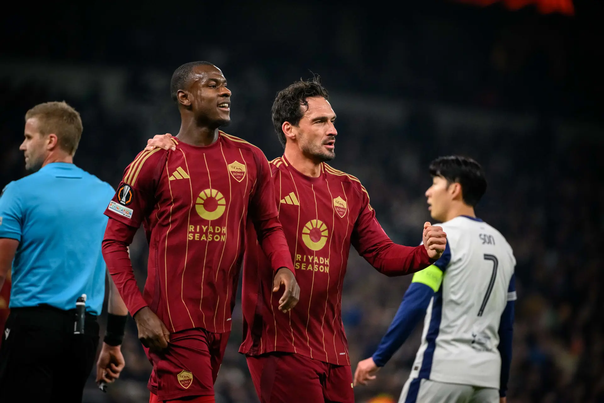 evan ndicka mats hummels