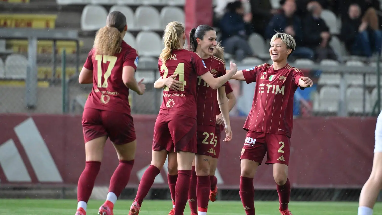 femminile roma fiorentina esultanza squadra