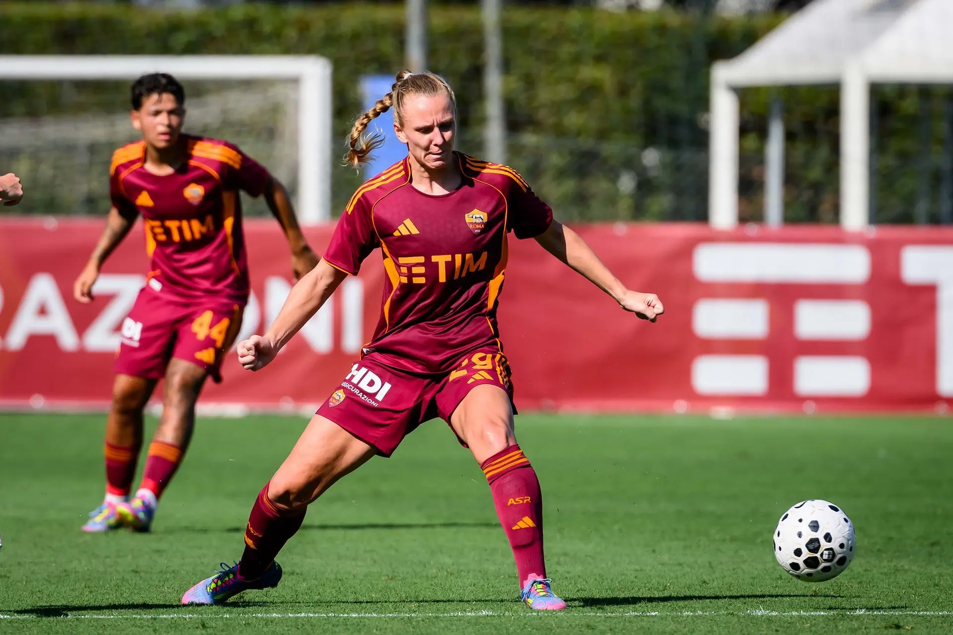 femminile roma milan rieke 1