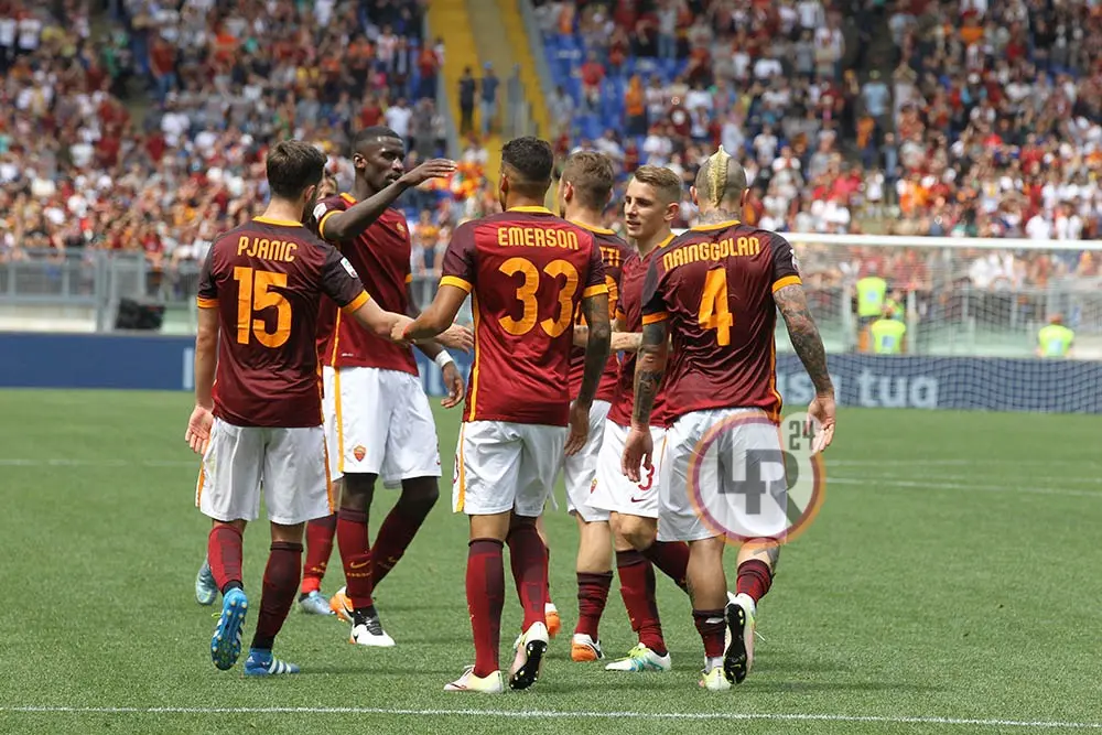 festeggiamenti gol pjanic lr24