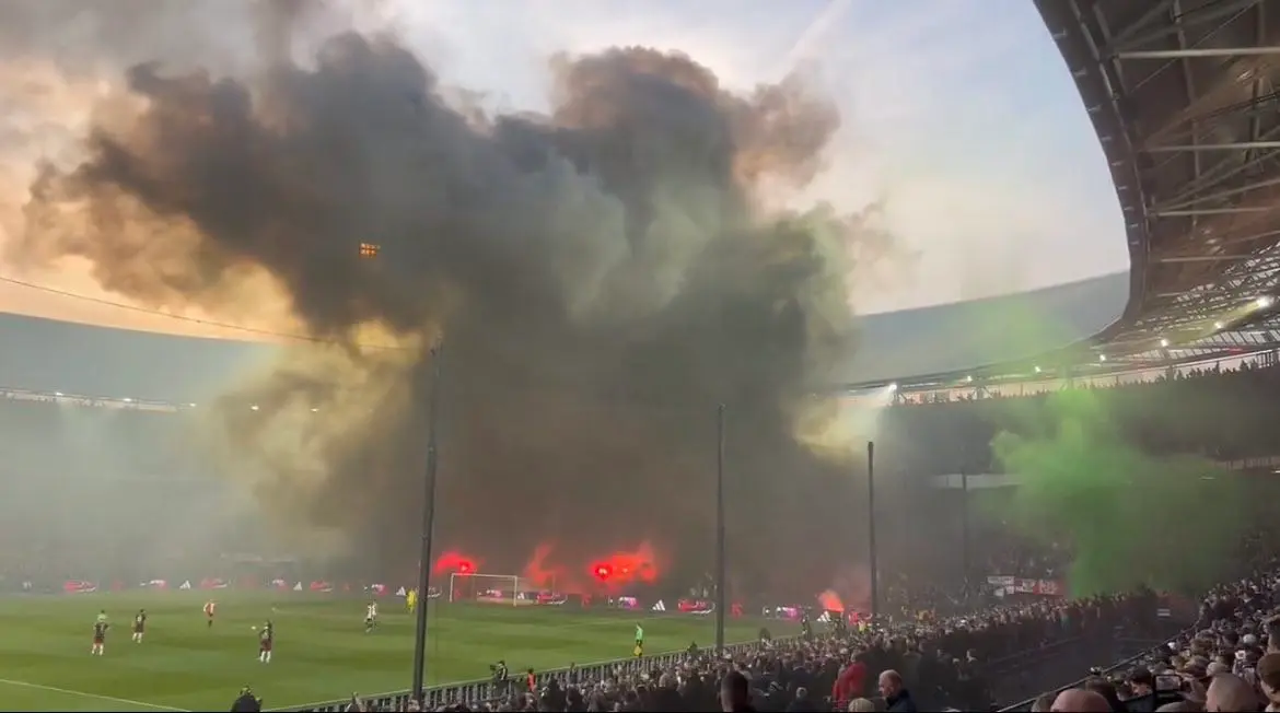 feyenoord ajax fumo