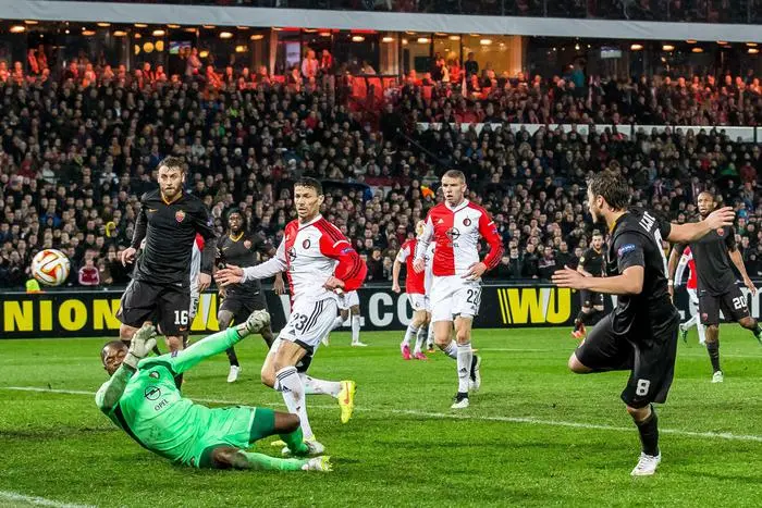 feyenoord roma ljajic gol