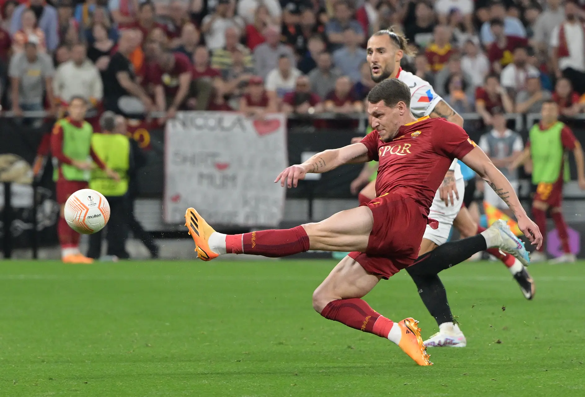 finale europa league siviglia roma belotti