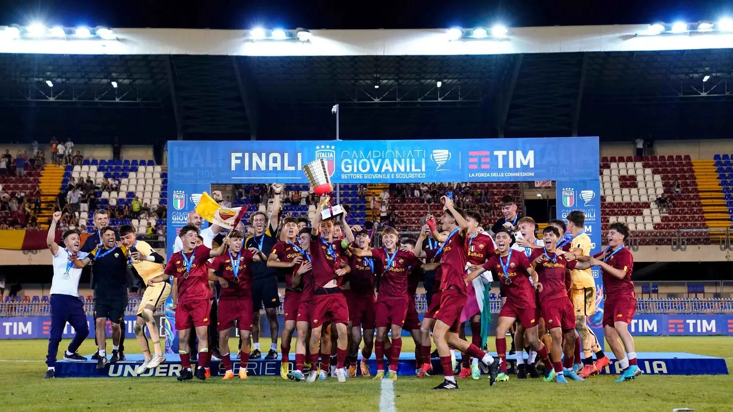 fiorentina roma under 16 esultanza 5