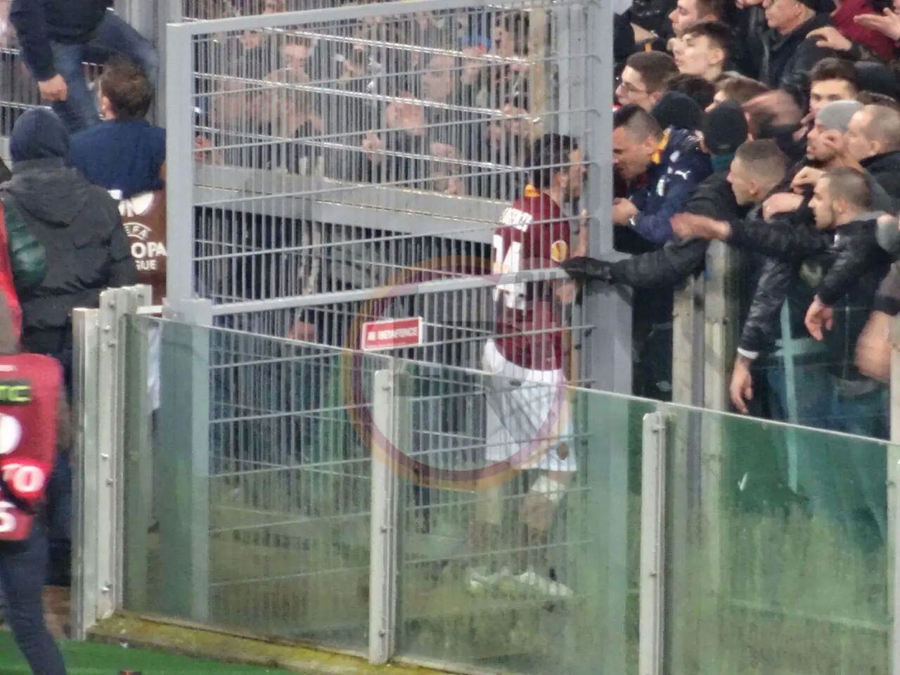florenzi confronto curva roma fiore