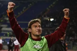 francesco totti pollici derby