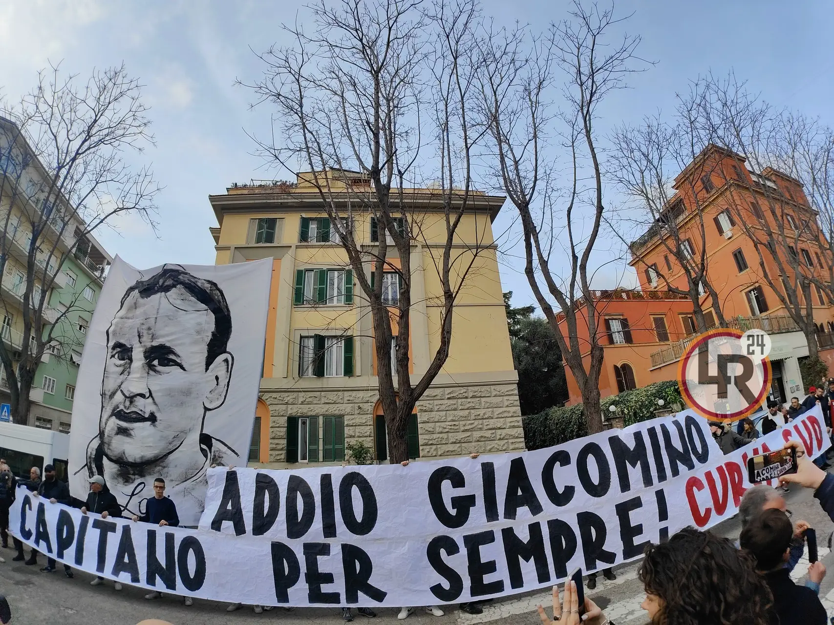 funerali losi striscione tifosi curva sud