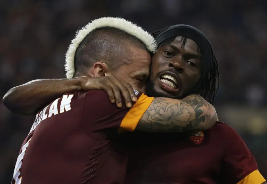 gervinho nainggolan abbraccio