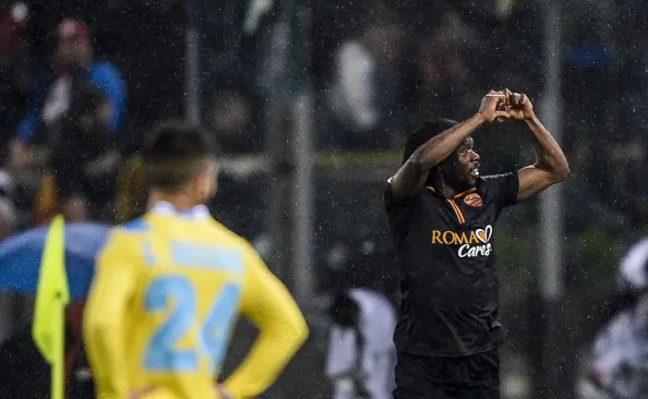 gervinho segno cuore roma napoli ci