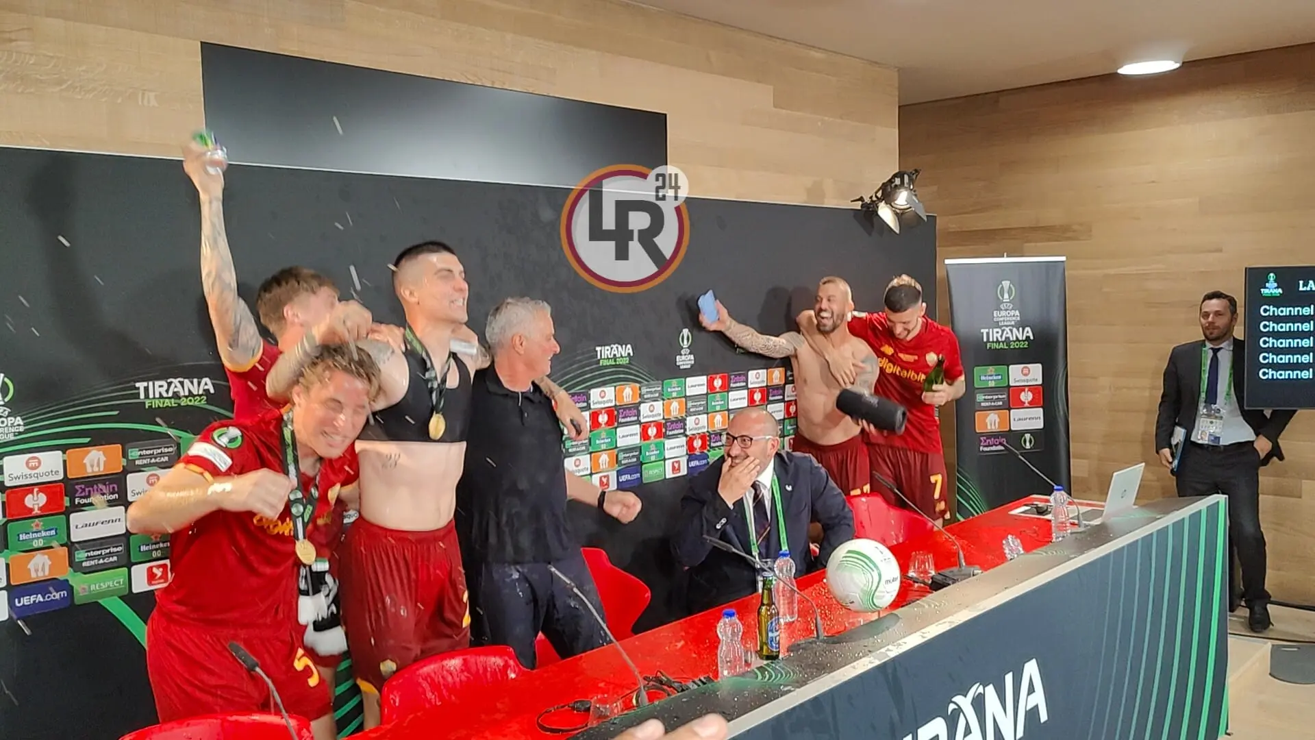 giocatori conferenza mourinho