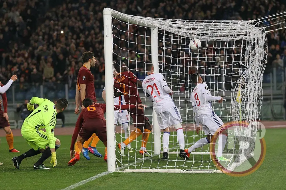 gol della roma strootman roma lione