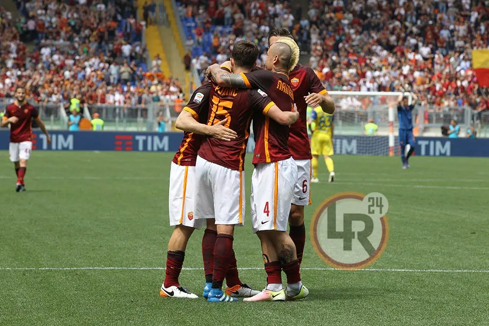 gol pjanic festeggiamenti roma chievo lr24