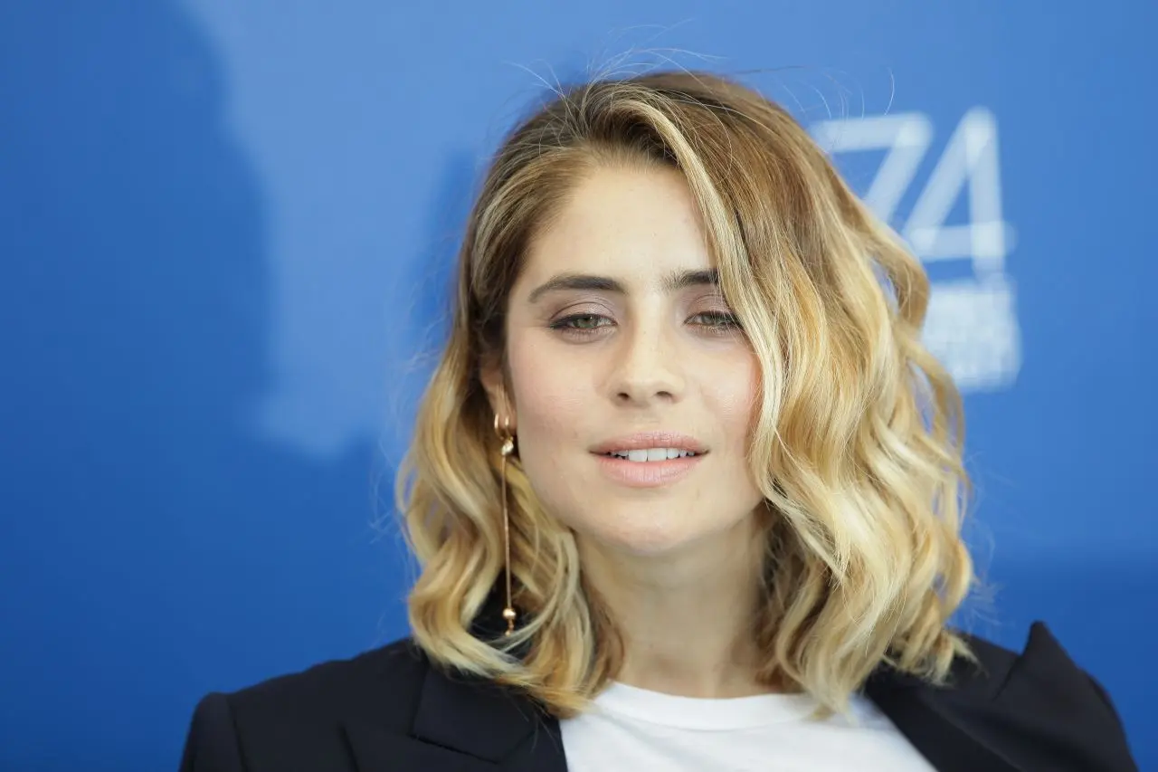 greta scarano jury photocall venice film festival italy 08 30 2017 0