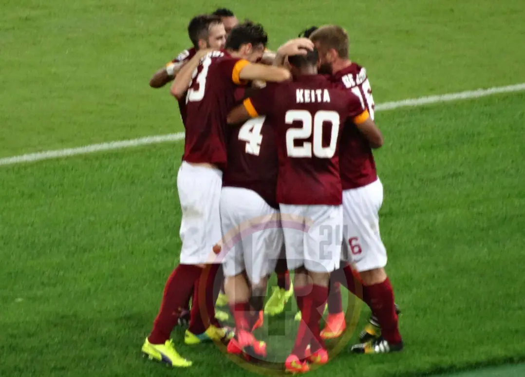 gruppo abbraccio 2 roma fiore