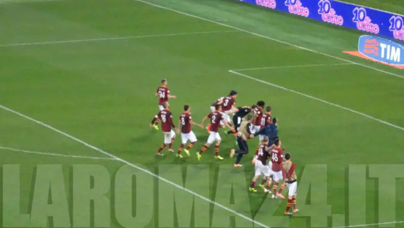 gruppo esultanza dir curva fine gara