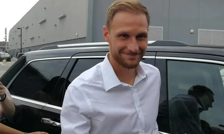 howedes