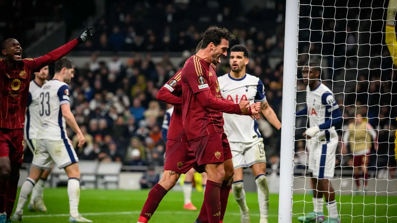 hummels gol tottenham roma