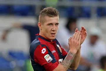 juraj kucka pis yay yx5m