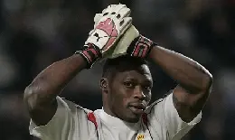 kameni20mani20sopra20la20testa20applauso