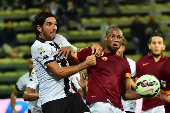 keita trattenuto da lucarelli parma roma 250914