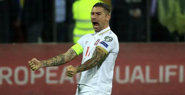 kolarov esulta