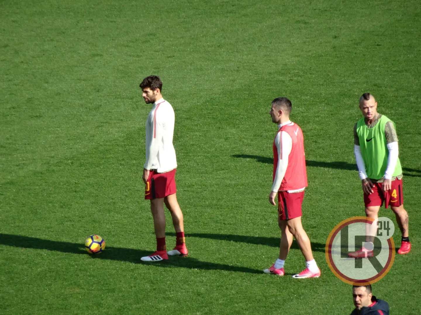 kolarov nainggolan riscaldamento