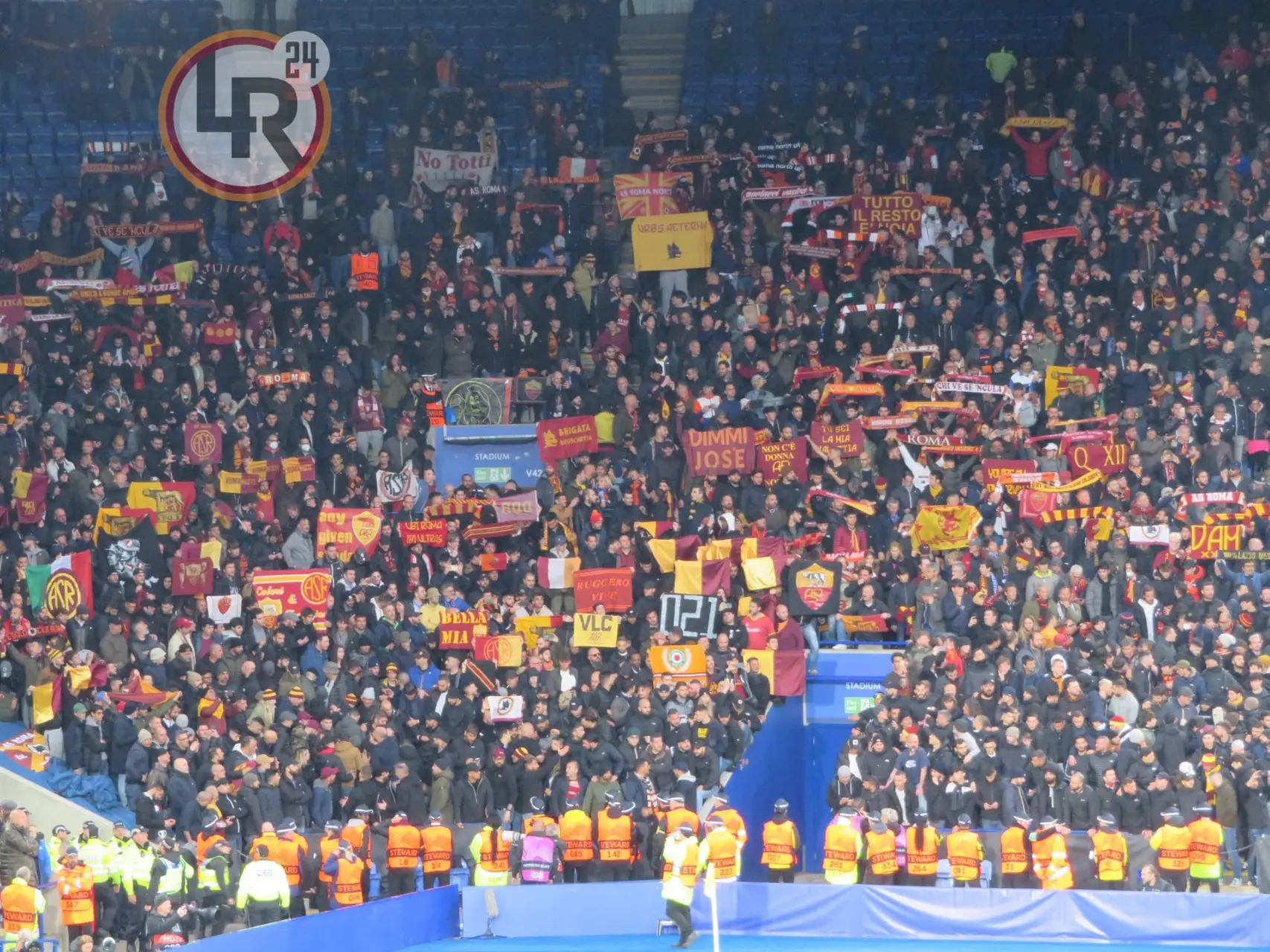 leicester roma tifosi settore ospiti