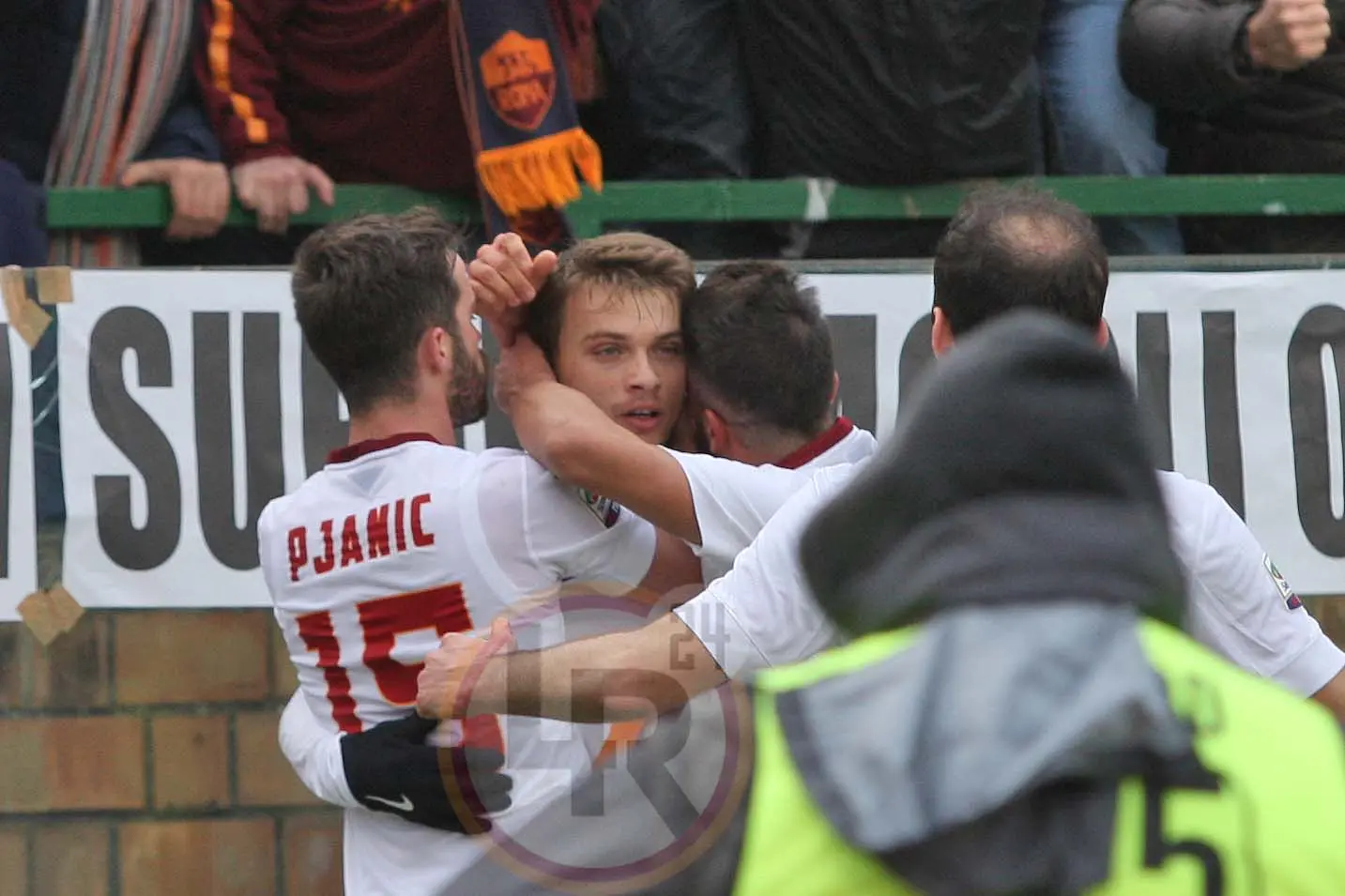 ljajic esultanza gol cagliari roma 080215 mancini
