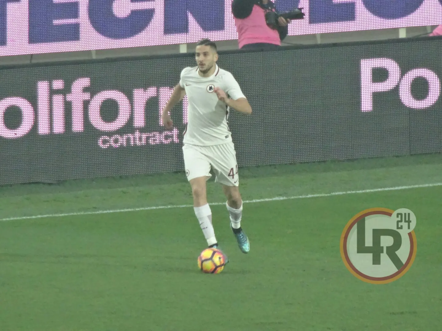 manolas