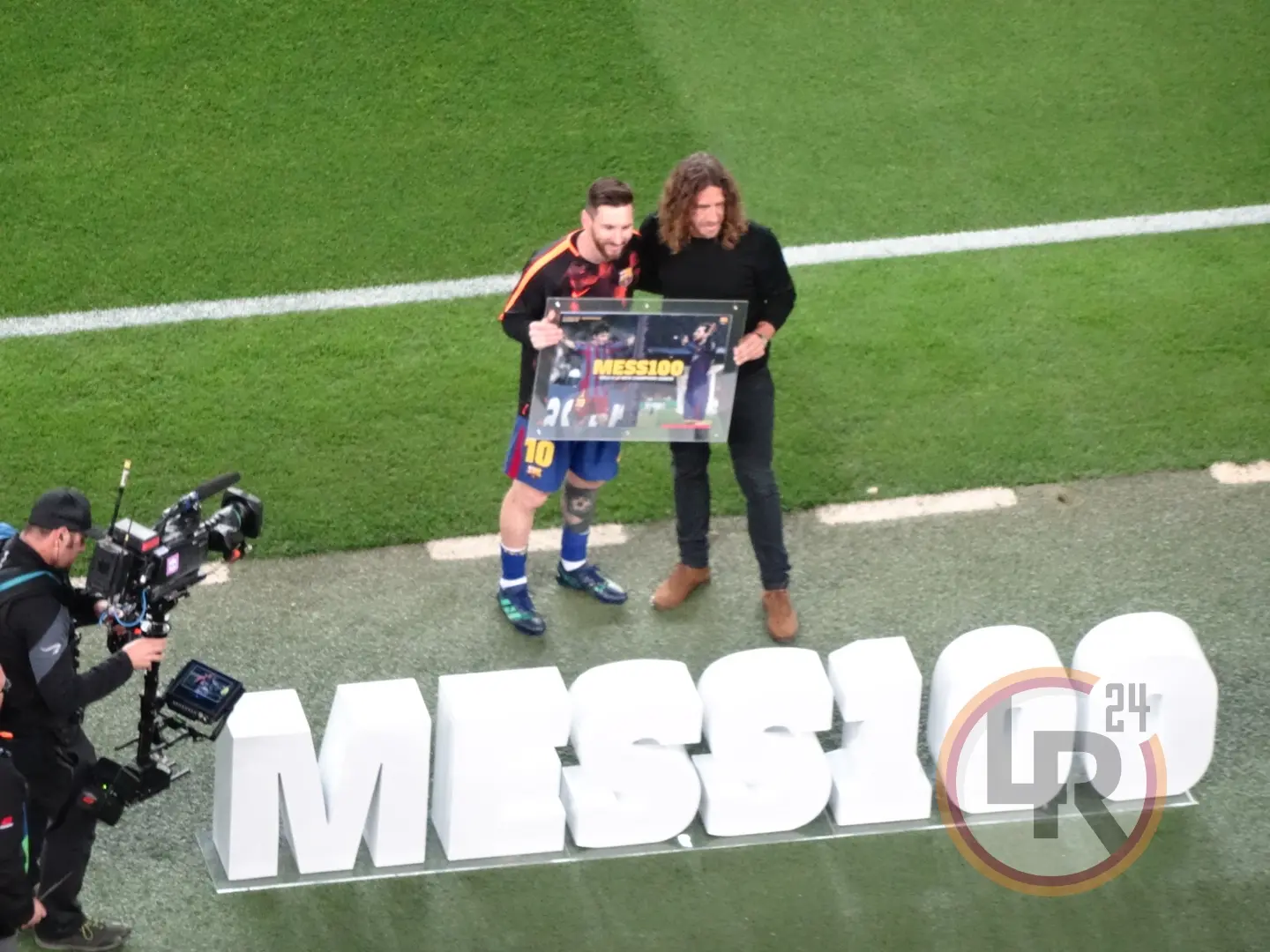 messi puyol targa 2
