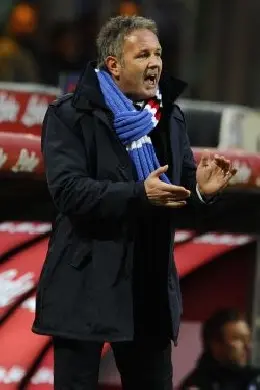 mihajlovic20applaude20sciarpa20sampdoria