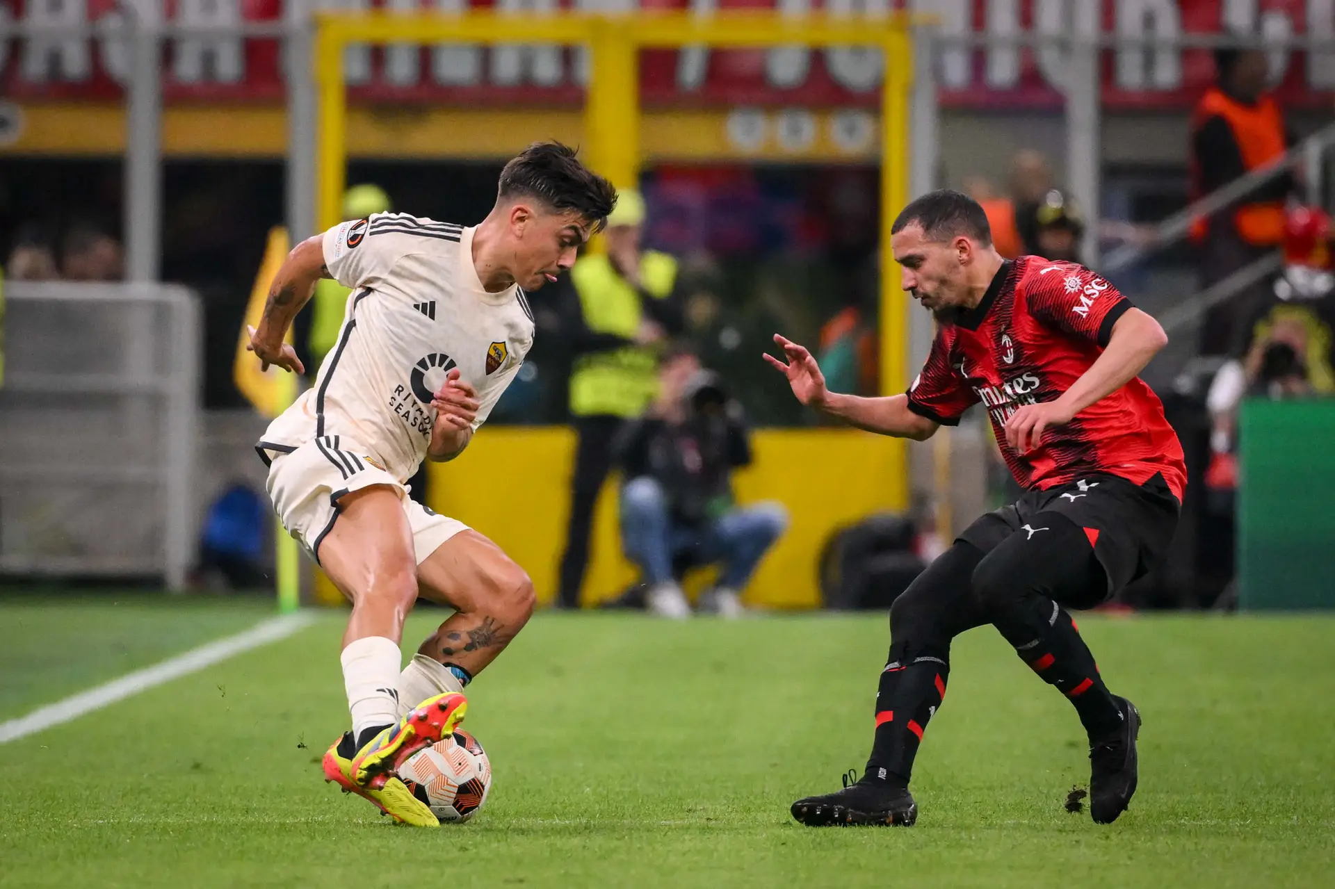 milan roma dybala bennacer