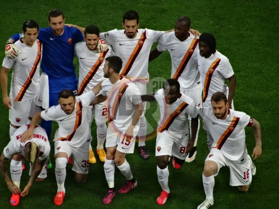 milan roma foto squadra lr24